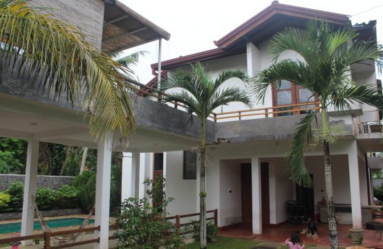 5 Bedroom House for sale in Bandaragama